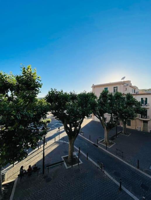 So'Conciergerie -Studio Situe Dans Le Centre Ville Cassis Eksteriør billede